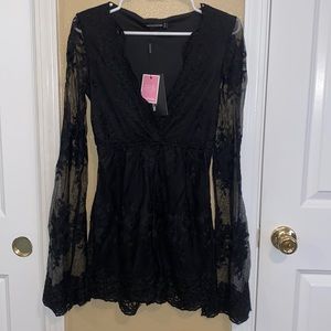 Black lace bell sleeve romper